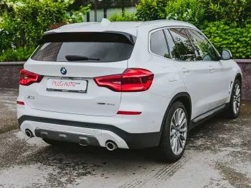 BMW X3 xDrive30e Luxury Line