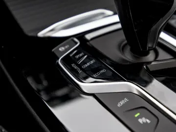 BMW X3 xDrive30e Luxury Line