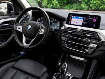 BMW X3 xDrive30e Luxury Line