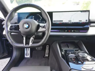 BMW 520d Limousine M Sport ACC Komfortsitze Kamera C