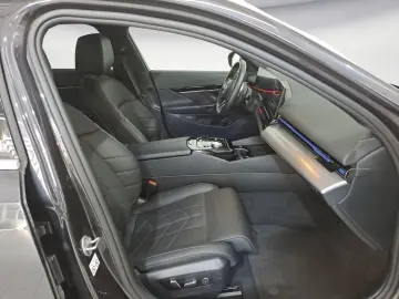 BMW 520d Limousine Komfortsitze M-Paket Driving Assi