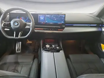 BMW 520d Limousine Komfortsitze M-Paket Driving Assi