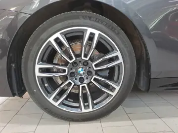 BMW 520d Limousine Komfortsitze M-Paket Driving Assi