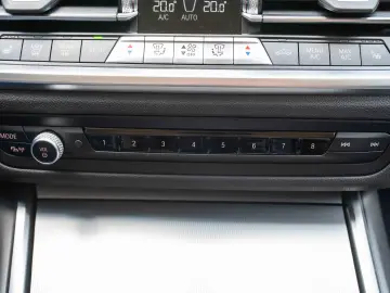 BMW Seria 3 320d xDrive Aut. Sport Line