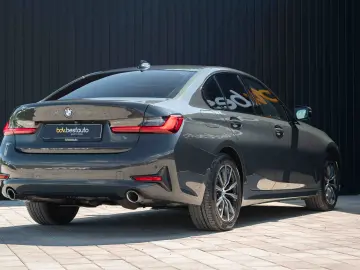 BMW Seria 3 320d xDrive Aut. Sport Line
