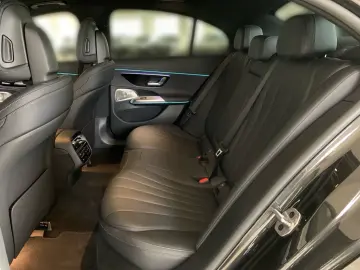 MERCEDES-BENZ E 400 e 4M Limo  EXCLUSIVE MEMO HUD PANO SHZ
