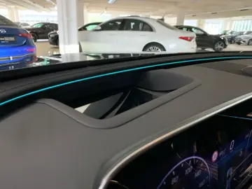 MERCEDES-BENZ E 400 e 4M Limo  EXCLUSIVE MEMO HUD PANO SHZ