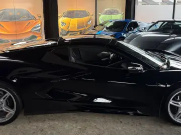 CORVETTE C8 Coupé Targa  2LT  UNFALLFREI