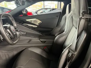 CORVETTE C8 Coupé Targa  2LT  UNFALLFREI