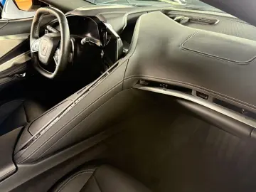CORVETTE C8 Coupé Targa  2LT  UNFALLFREI