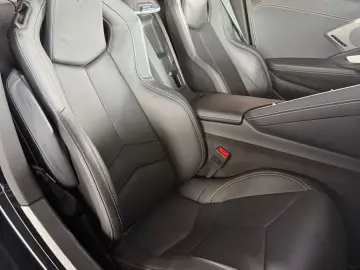 CORVETTE C8 Coupé Targa  2LT  UNFALLFREI