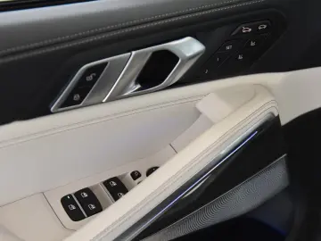 BMW X6 xDrive30d M Sport Pro DriveAssProf Pano 360