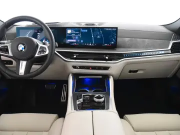 BMW X6 xDrive30d M Sport Pro DriveAssProf Pano 360