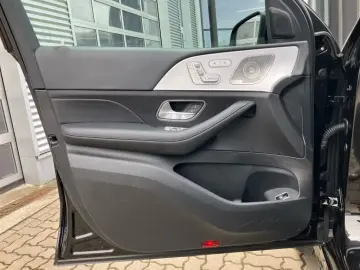 Mercedes-Benz GLE 300 d 4M Coupé AMG Mbeam MBUX