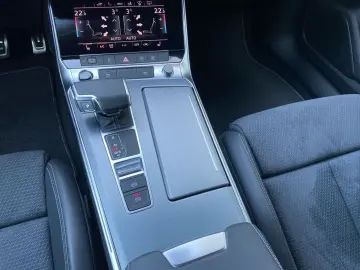 AUDI A7 Sportback 50TFSIe quattro S-trc HUD Pano