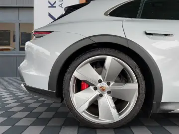 Porsche Taycan Cross Turismo 4 S Performance 21  Alu