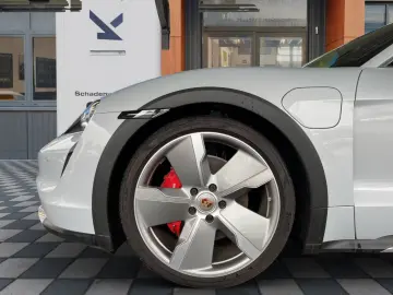 Porsche Taycan Cross Turismo 4 S Performance 21  Alu