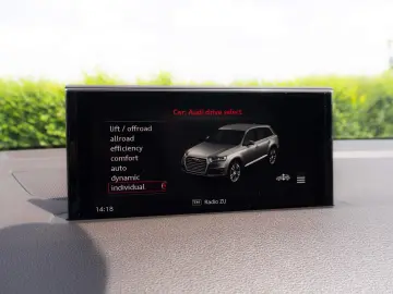 Audi Q7 3.0 TDI quattro 272 CP Air Susp ACC Camere 360