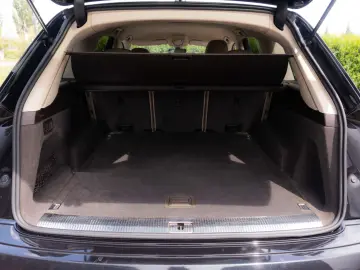 Audi Q7 3.0 TDI quattro 272 CP Air Susp ACC Camere 360