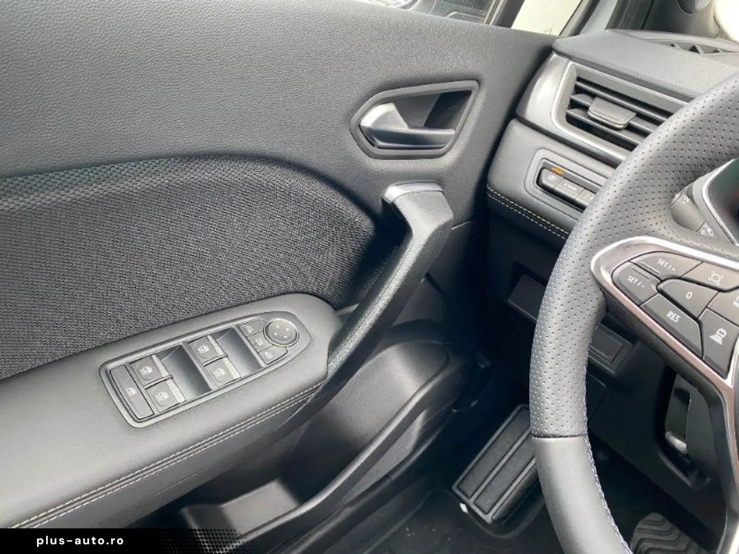 RENAULT SYMBIOZ iconic E-Tech full hybrid 160