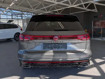 VW Touareg 3.0TDI 4M R-Line VOLL Black 22