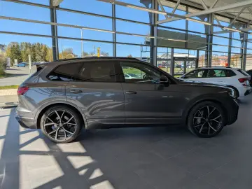 VW Touareg 3.0TDI 4M R-Line VOLL Black 22