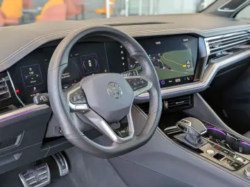 VW Touareg 3.0TDI 4M R-Line VOLL Black 22