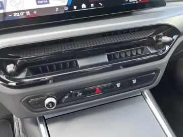 BMW M2 Coupe LED Kamera M-Sitze Harman Kardon HuD
