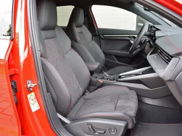 AUDI S3 Sportback 2.0 TFSI quattro Matrix Pano HUD