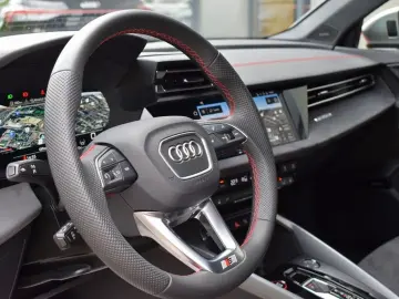 AUDI S3 Sportback 2.0 TFSI quattro Matrix Pano HUD