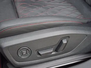 AUDI S3 Sportback 2.0 TFSI quattro Matrix Pano HUD