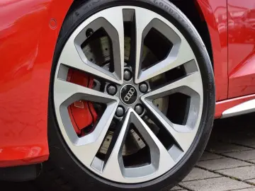 AUDI S3 Sportback 2.0 TFSI quattro Matrix Pano HUD