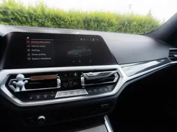 BMW M340 i xDrive_HUD_CarbonTrim_Laser