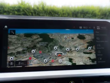 BMW M340 i xDrive_HUD_CarbonTrim_Laser