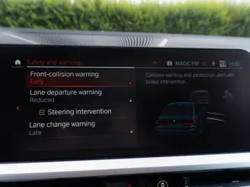 BMW M340 i xDrive_HUD_CarbonTrim_Laser