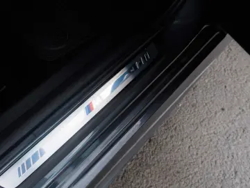 BMW M340 i xDrive_HUD_CarbonTrim_Laser