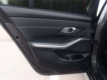 BMW M340 i xDrive_HUD_CarbonTrim_Laser