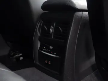 BMW M340 i xDrive_HUD_CarbonTrim_Laser