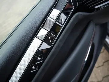 DS DS 4 E-TENSE 225 Performance Line   MATRIX-LED