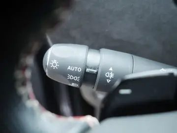DS DS 4 E-TENSE 225 Performance Line   MATRIX-LED