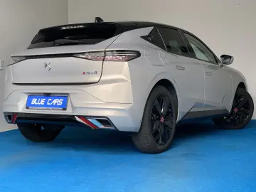 DS DS4 Performance Line  HUD ACC CAM NAV SHZ Apple