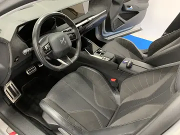 DS DS4 Performance Line  HUD ACC CAM NAV SHZ Apple