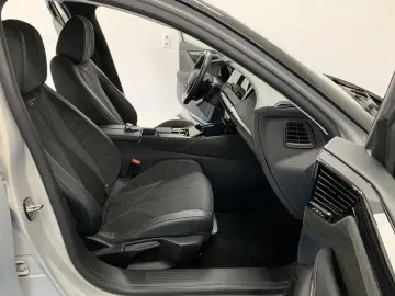 DS DS4 Performance Line  HUD ACC CAM NAV SHZ Apple