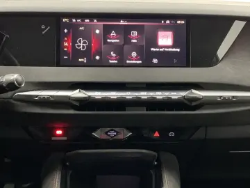 DS DS4 Performance Line  HUD ACC CAM NAV SHZ Apple