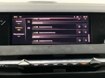 DS DS4 Performance Line  HUD ACC CAM NAV SHZ Apple