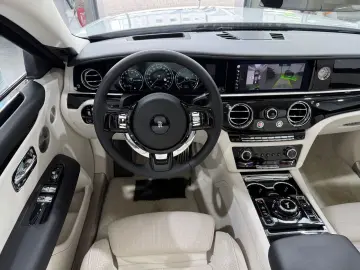 ROLLS ROYCE Ghost Top Panel HUD 360  Sternenhimmel