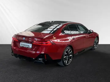 BMW 550e xDrive M Sport Pro AHK Pano 21 LMR