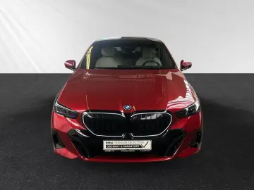 BMW 550e xDrive M Sport Pro AHK Pano 21 LMR