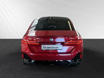 BMW 550e xDrive M Sport Pro AHK Pano 21 LMR