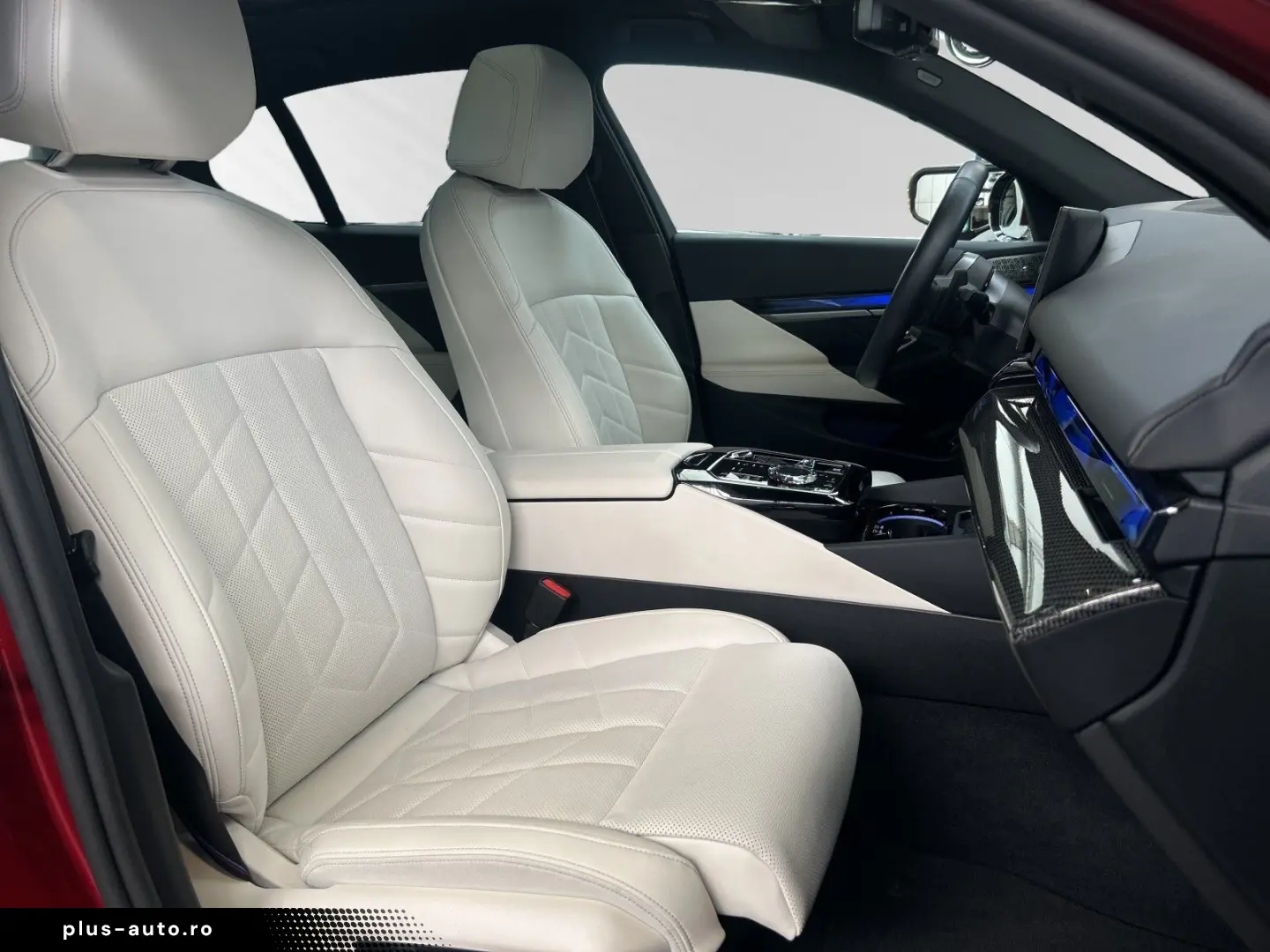 BMW 550e xDrive M Sport Pro AHK Pano 21 LMR